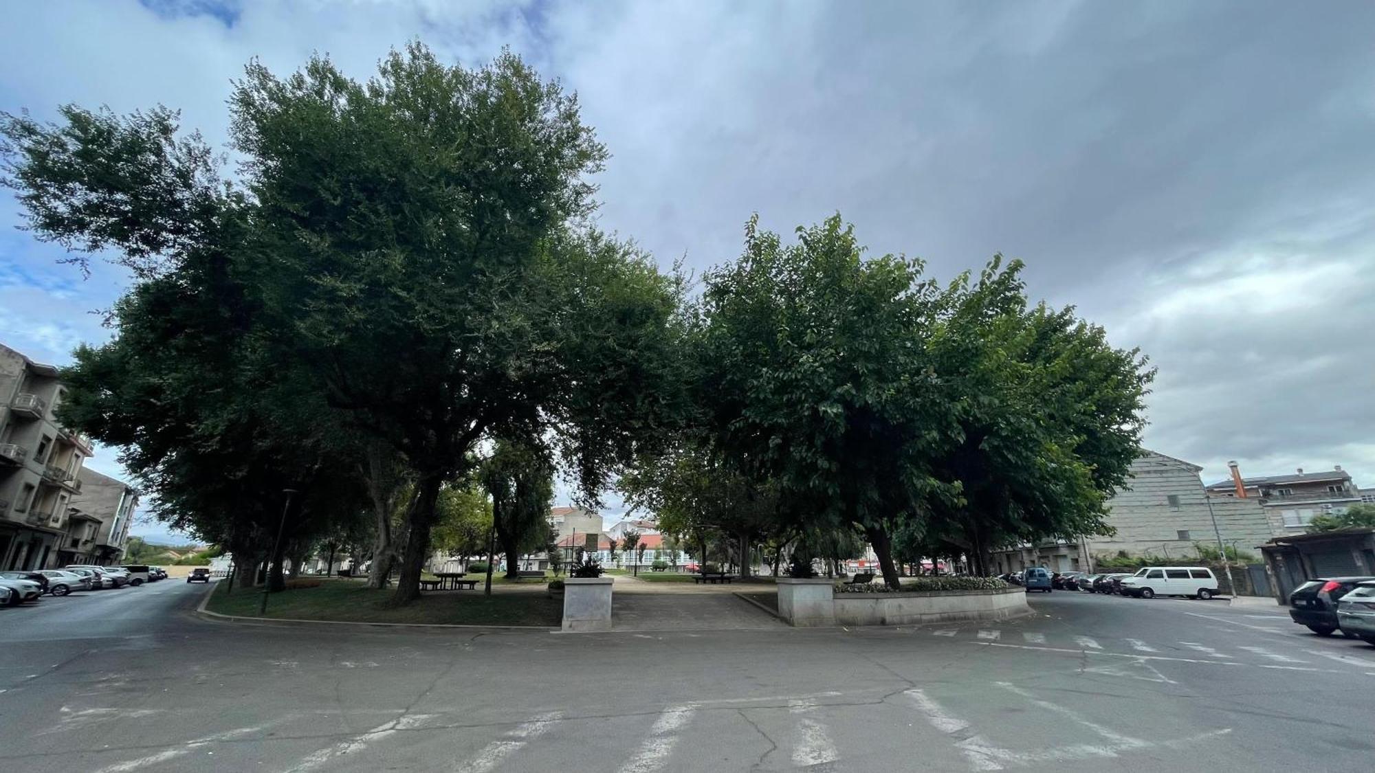 Piso Vacacional Familiar En Verín Esterno foto